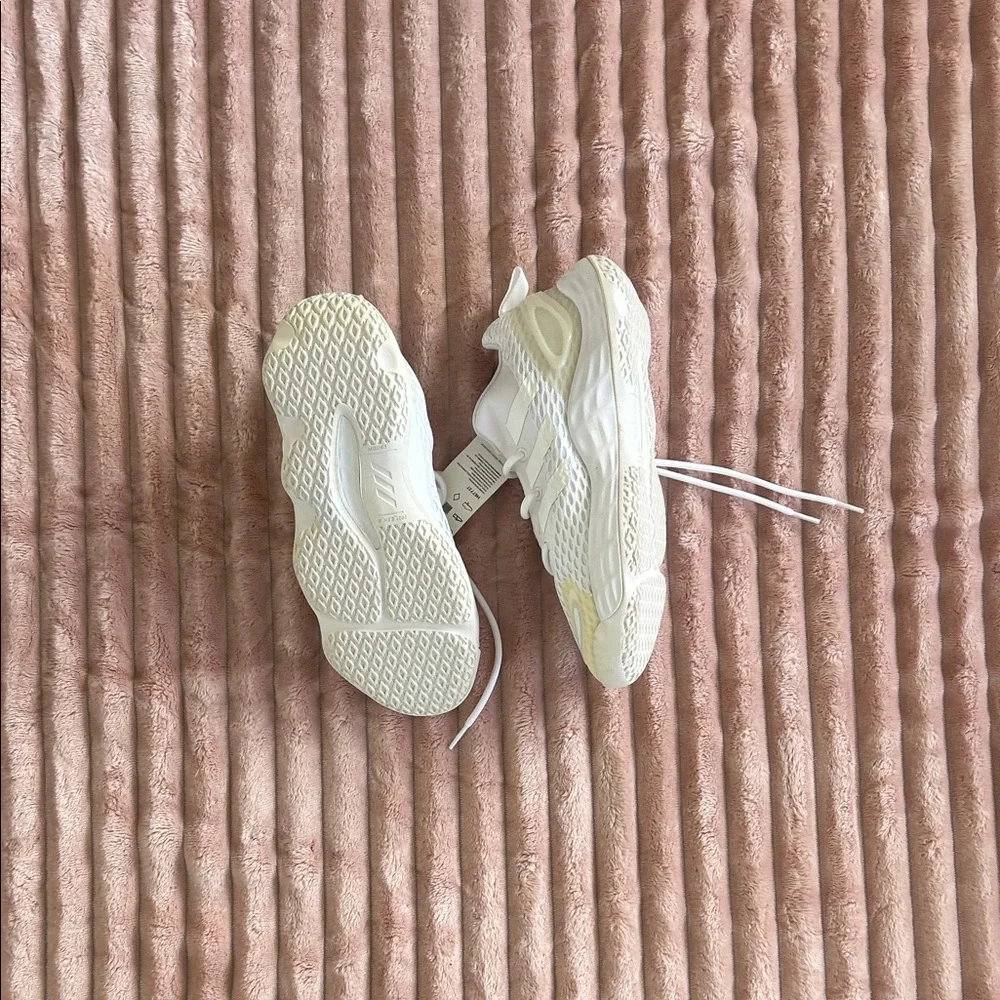 NWT White Athletic Sneakers